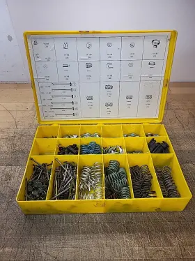 H9002 Bendix New Old Stock Nos Brake Shoe Hold Down Parts Assortment Kit Box #