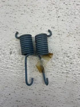 5465735 Gm 2 New Nos Delco Moraine Drum Brake Spring 1965-1970 Oldsmobile Olds #2