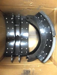 BSJ314181N Oem International Major Brake Shoe 4726 16.5X8.625 Kit Bendix. Fixed Price $109.79.